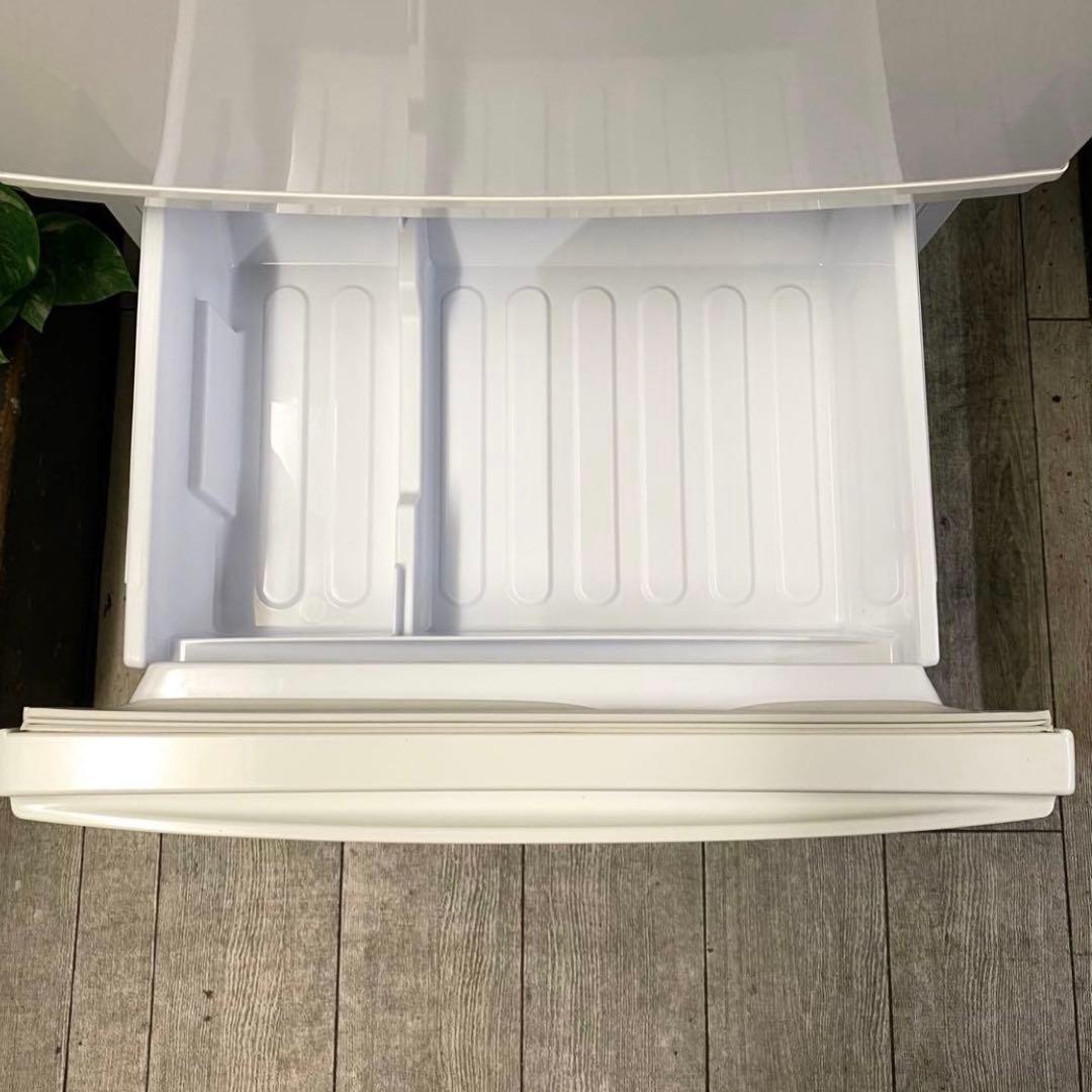 設置場所を選ばないどっちも付け替えドア！一人暮らしに！2ドア冷凍冷蔵庫137L