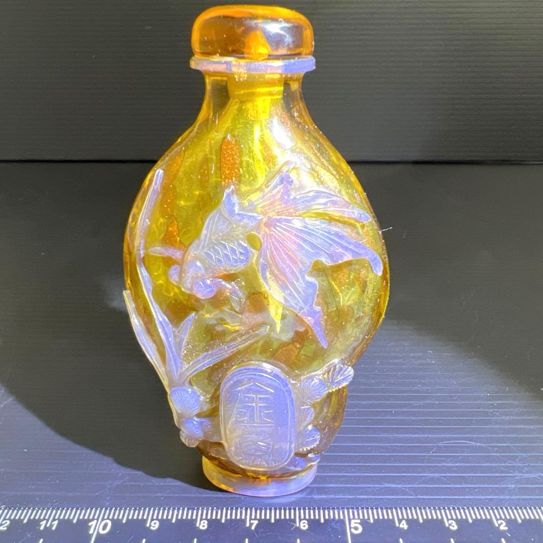 中国古玩　金魚彫鼻煙壷　高さ9.7㎝　東Y7-0924③タニト