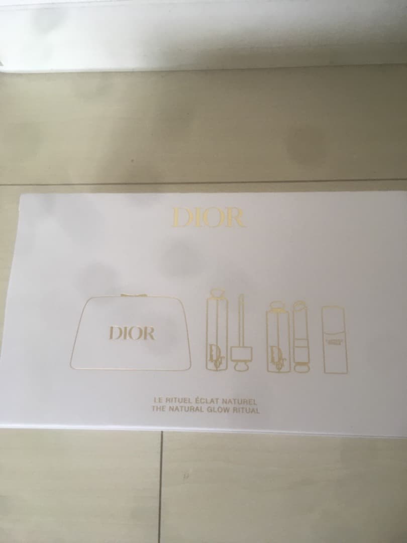 Dior クリスマスコフレホリデーオファー　2024