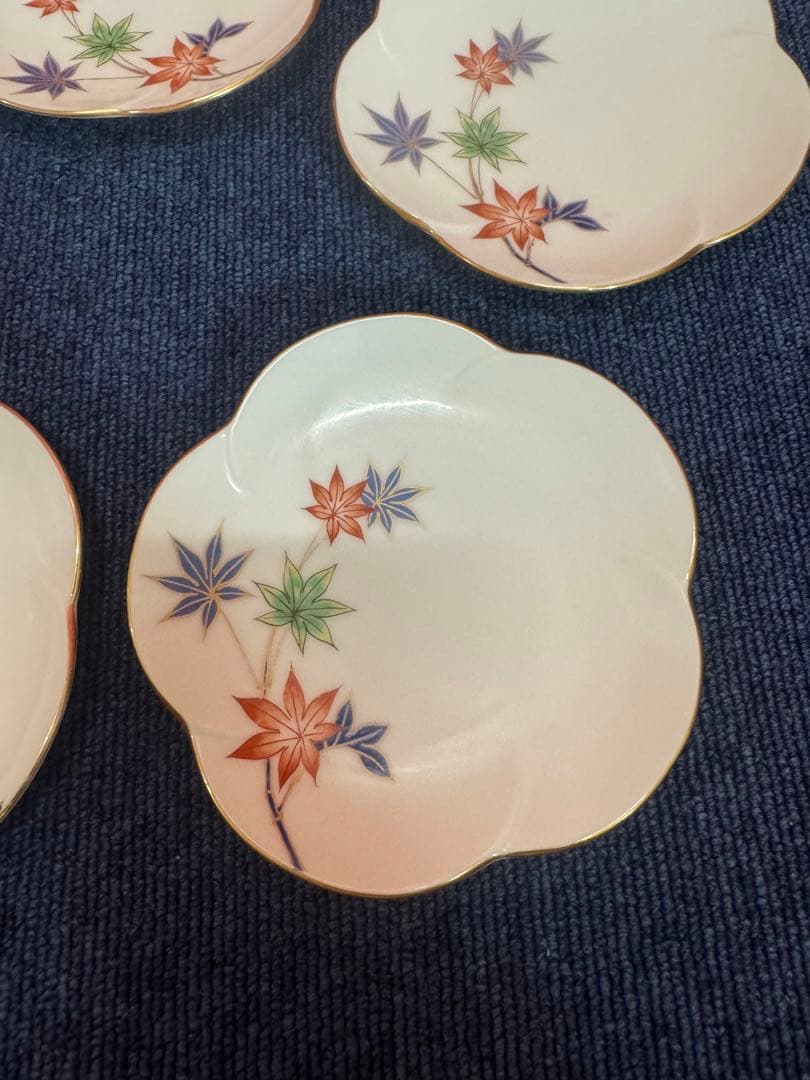 1704 深川製磁　花型皿　5客　金彩