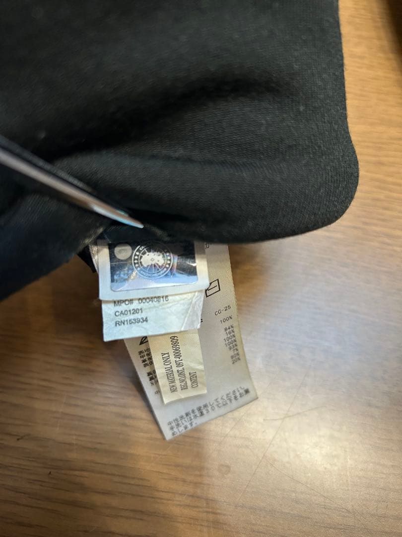 カナダグース　キルティング手袋