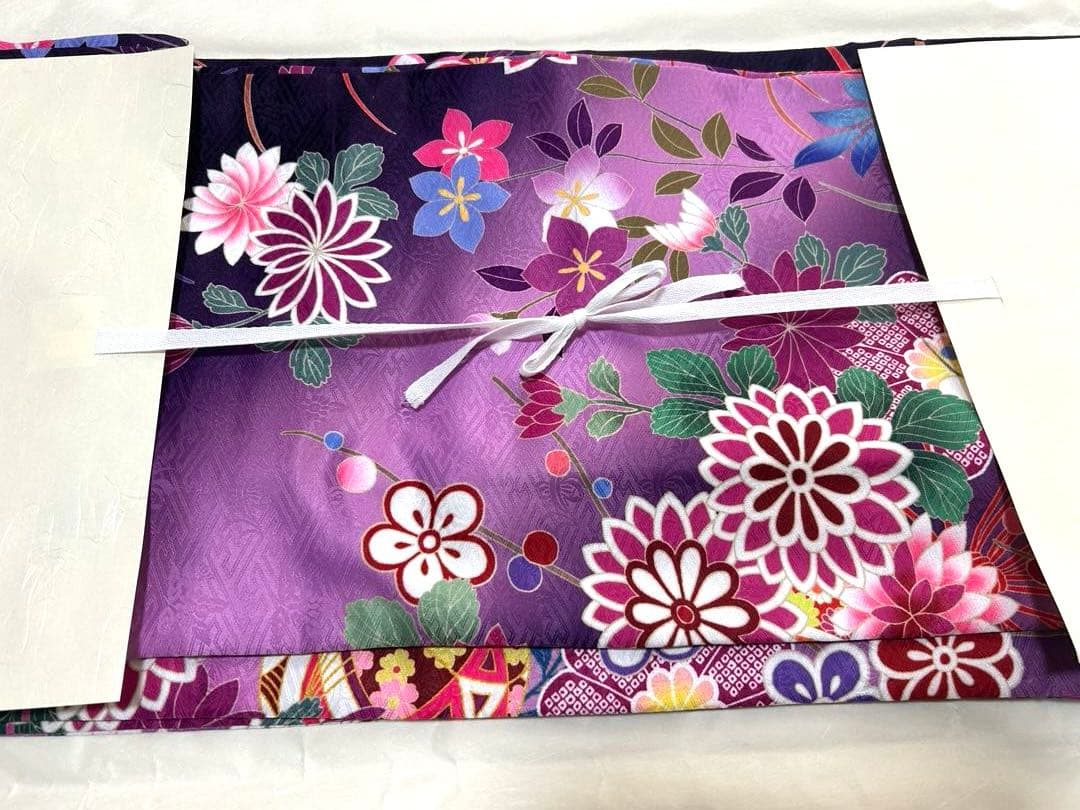 【美品】華やかな紫色の振袖　1度使用　足袋（未使用）
