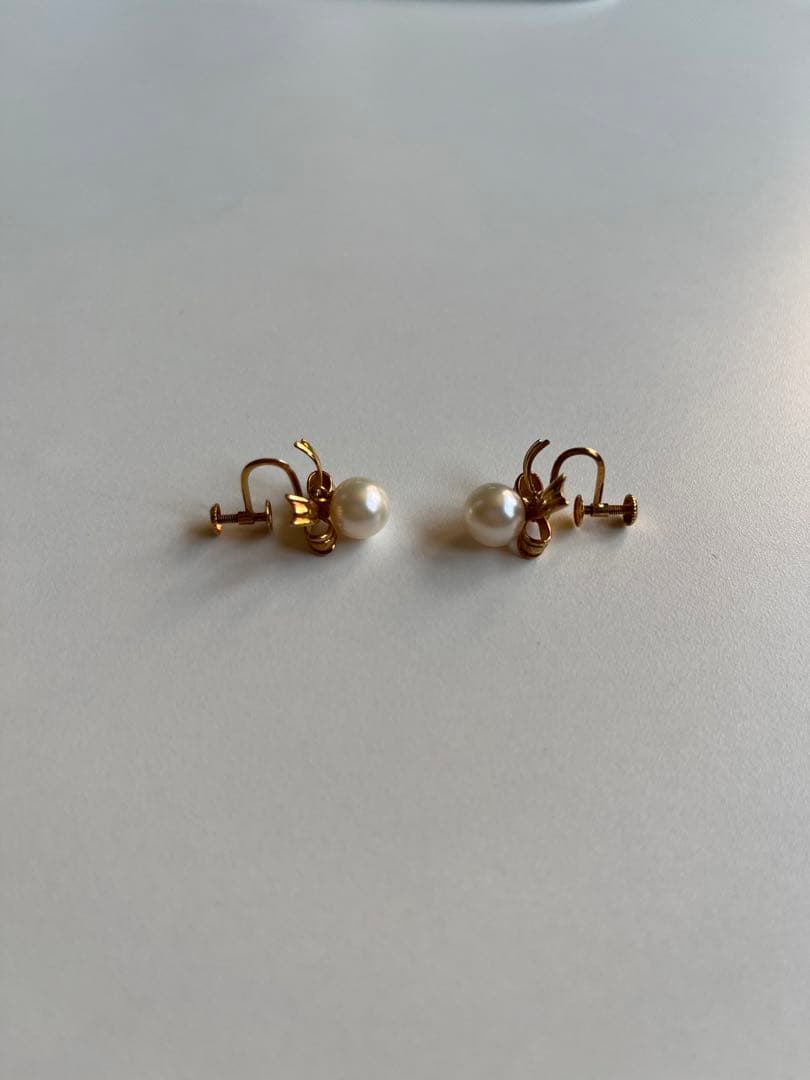 パール花モチーフイヤリング