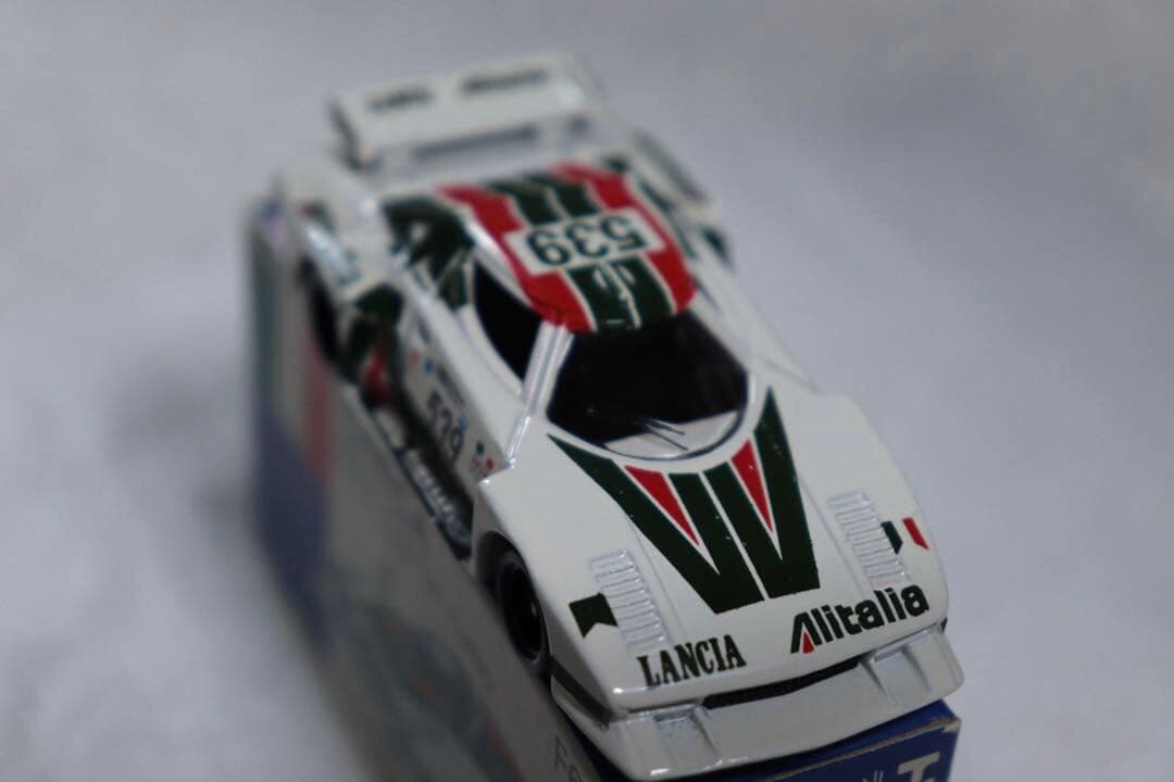 日本製　トミカ　外国車シリーズ　ランチア　ストラトス　ターボ　F66 539