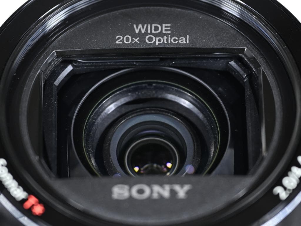 【超美品】 ソニー　SONY FDR-AX45 デジタル4Kビデオカメラ