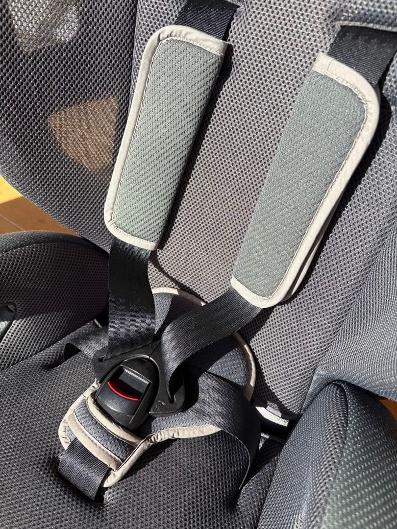 アップリカ　エアグルーヴ　チャイルドシート　ジュニアシート