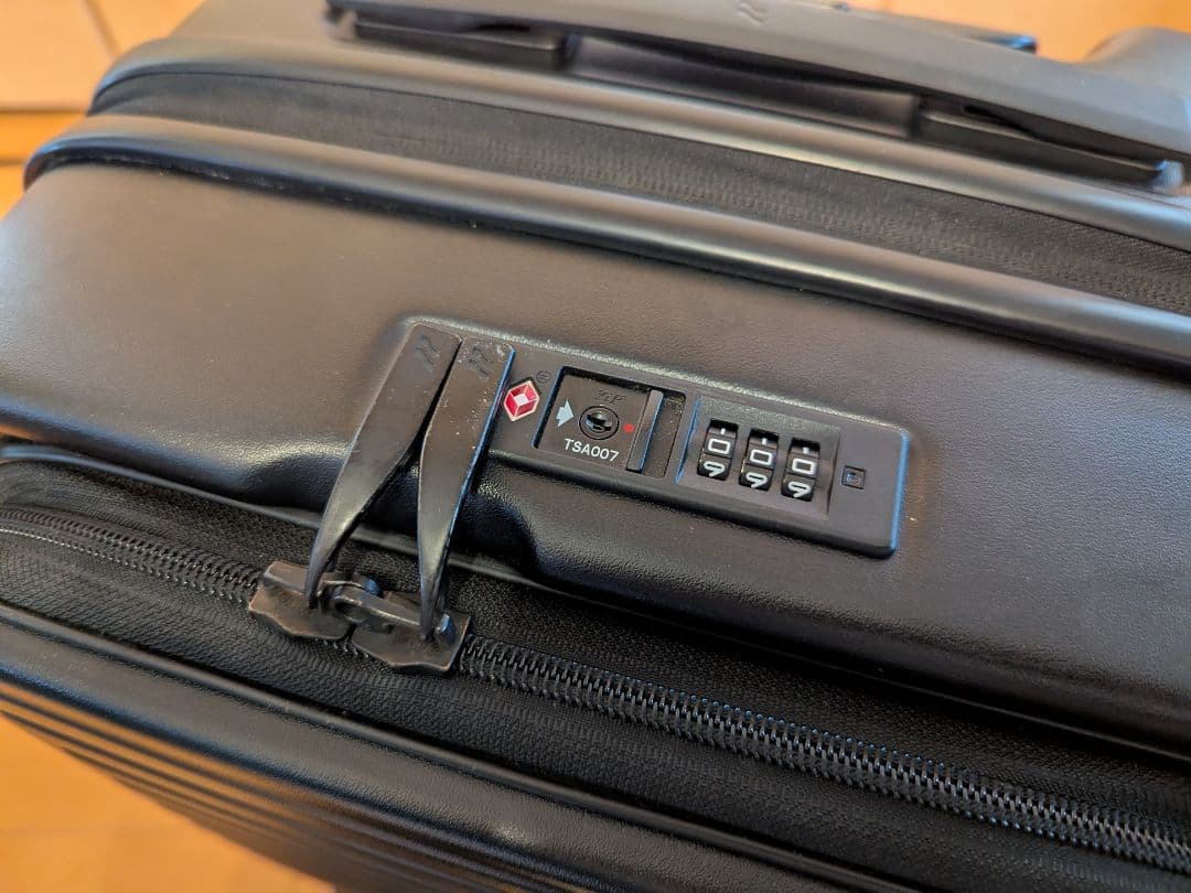 【機内持ち込み可】LOJEL スーツケース Cubo Small ブラック 4輪