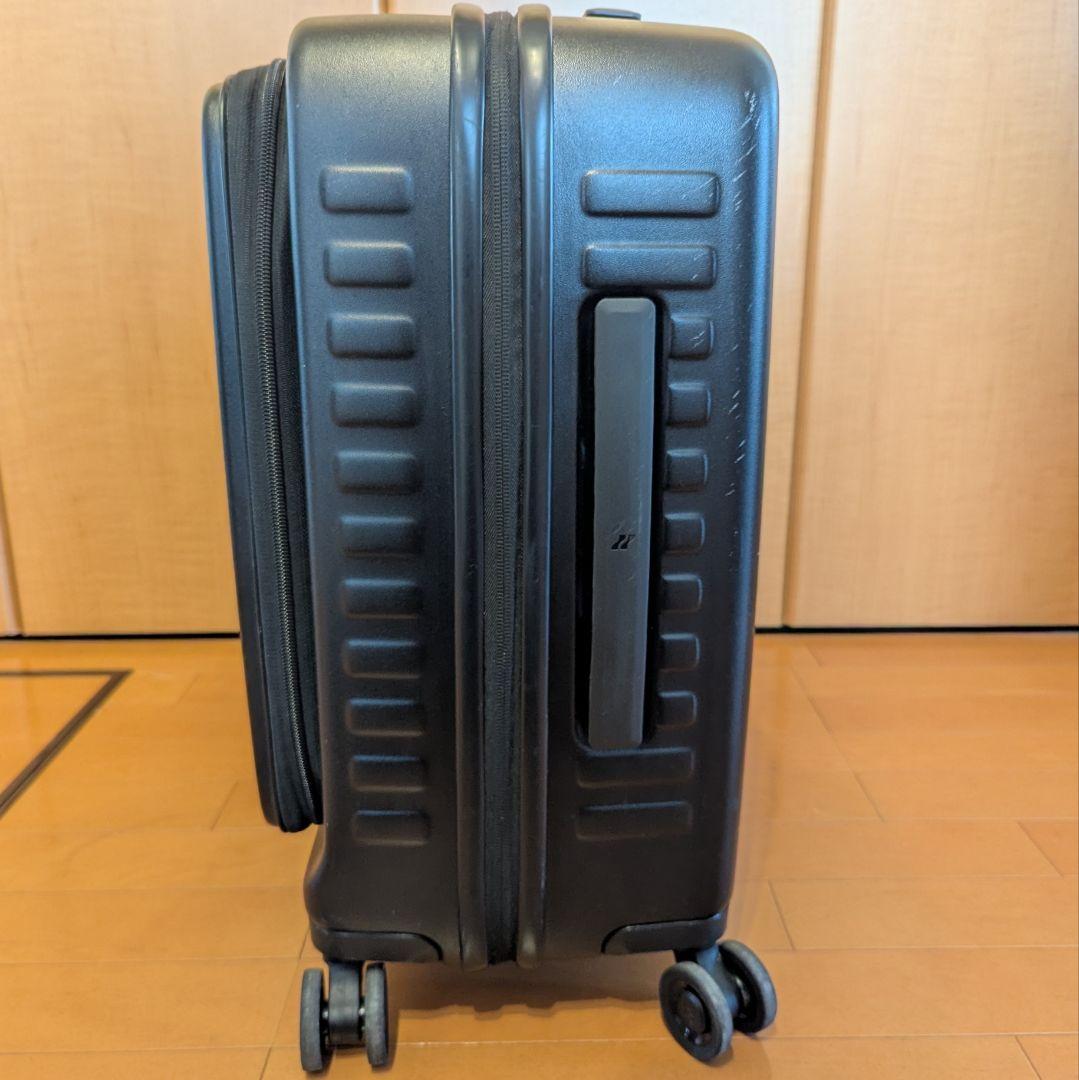 【機内持ち込み可】LOJEL スーツケース Cubo Small ブラック 4輪