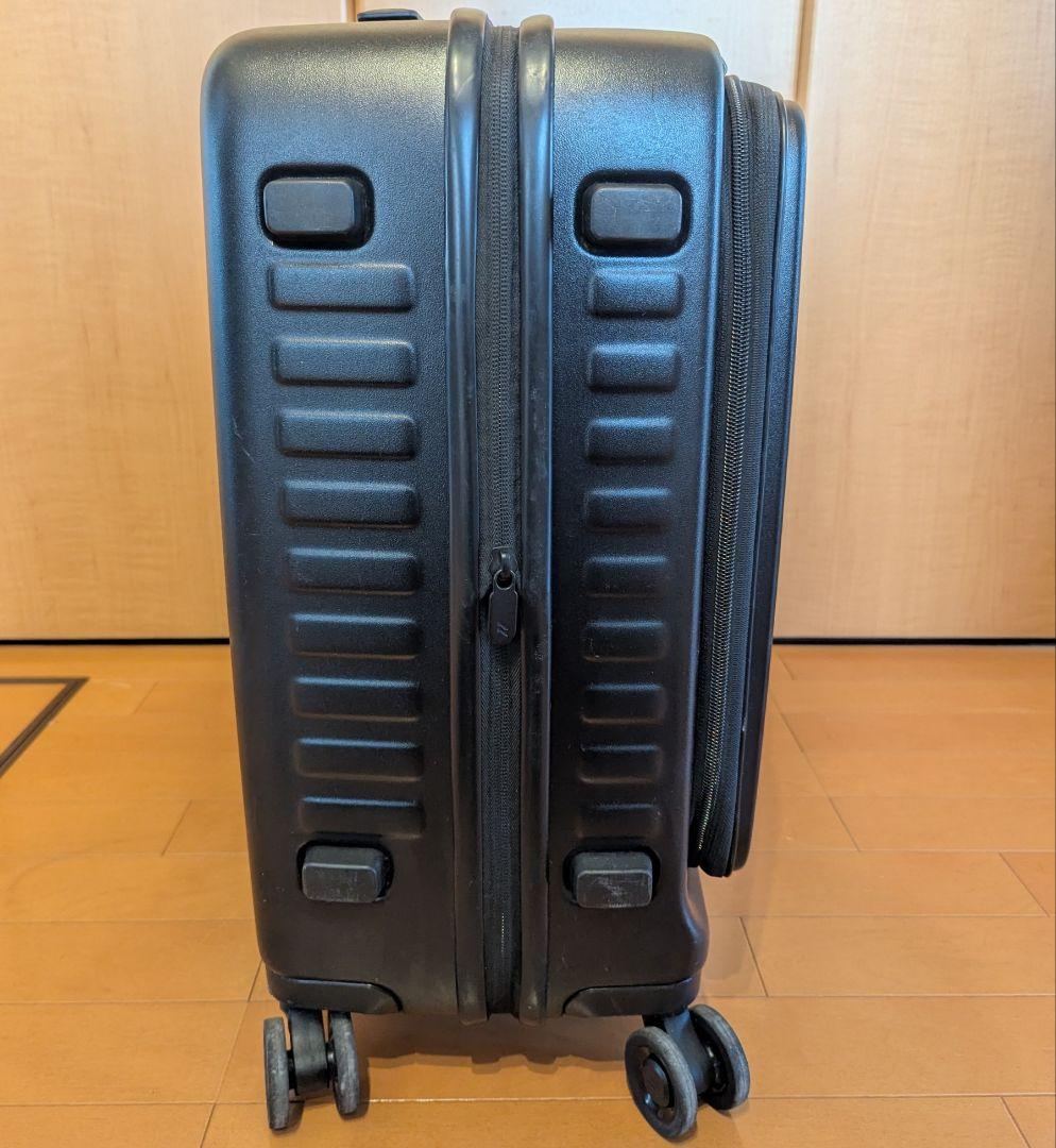 【機内持ち込み可】LOJEL スーツケース Cubo Small ブラック 4輪