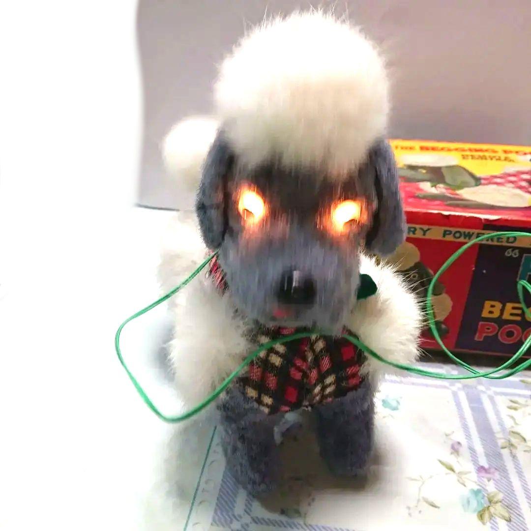 昭和レトロ、ブリキの有線リモコン犬のおもちゃ