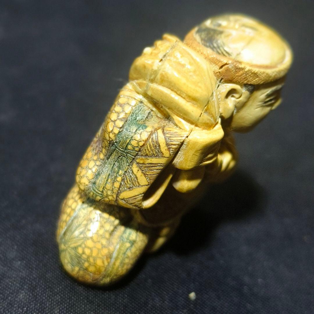 江戸根付 武士の図 山川在銘 天然素材細工 骨董 時代物 古美術 蒐集家放出美品