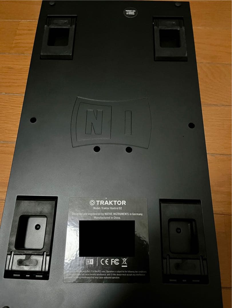 TRAKTOR KONTROL D2 DJコントローラー