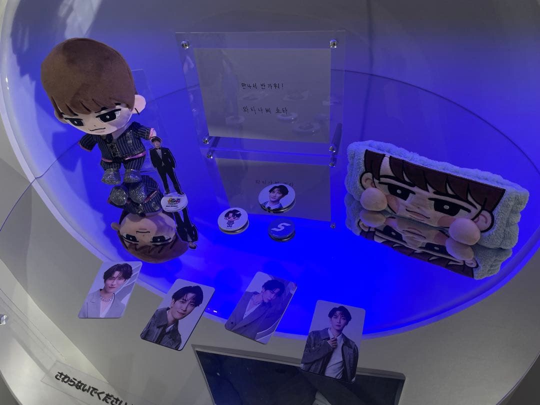  Man 1stPOP-UP 缶バッチ フォトカードA・Bコンプセット