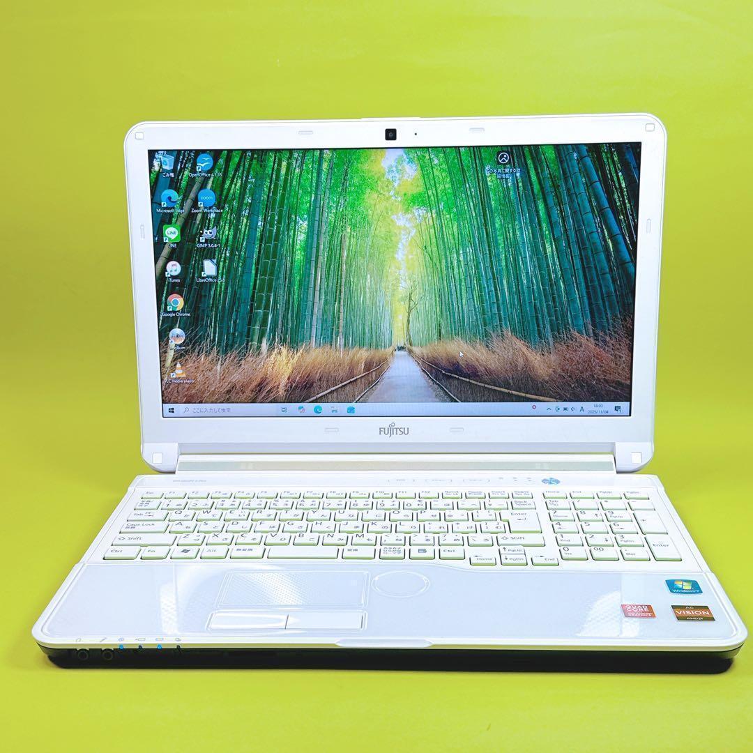 新品SSD1TB⭐️16GB カメラ付きノートパソコン オフィス 富士通 白