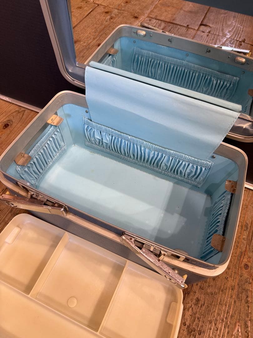 Samsonite Vintage メイクボックス。