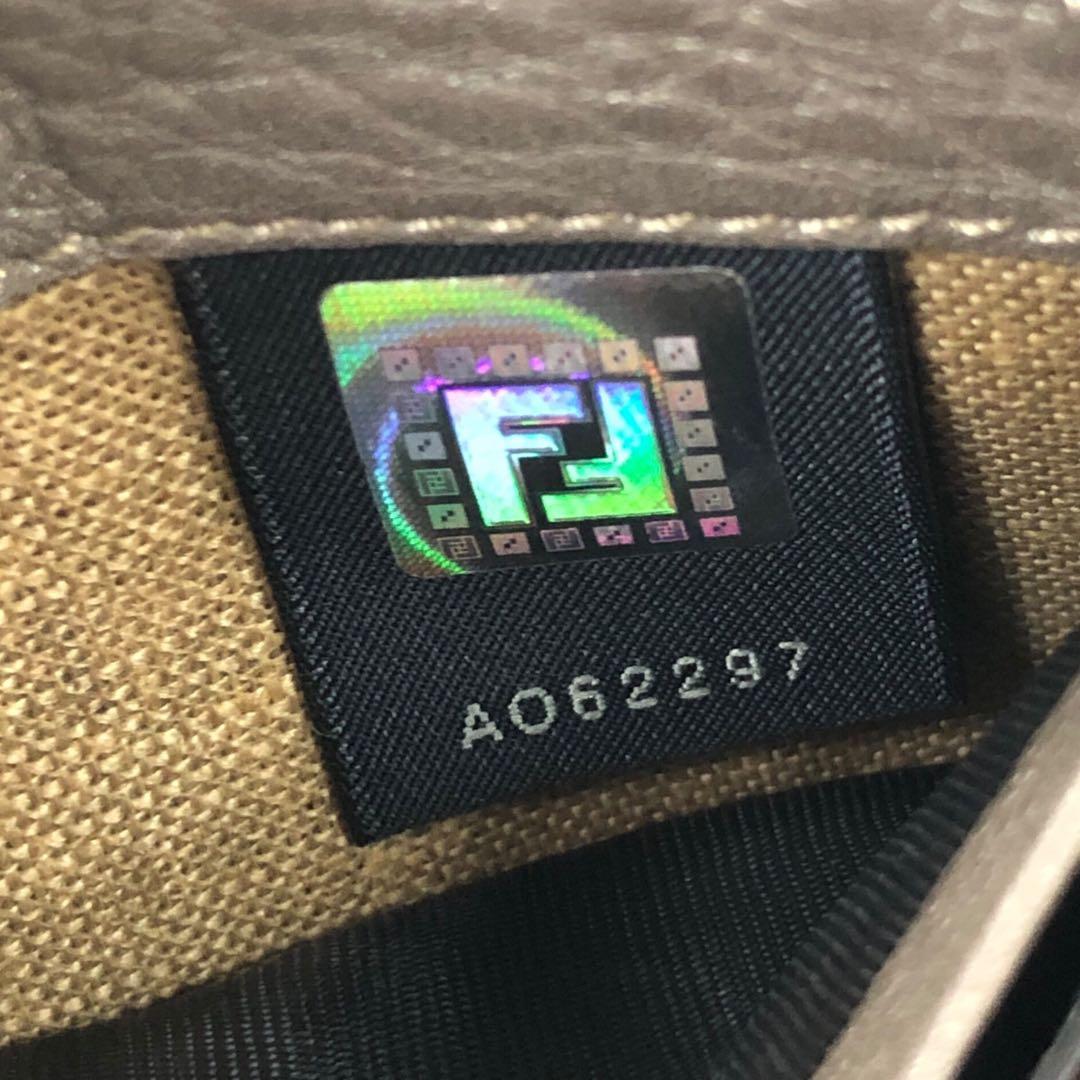 FENDI フェンディ セレリア レザー ケース 小銭入れ シルバー系