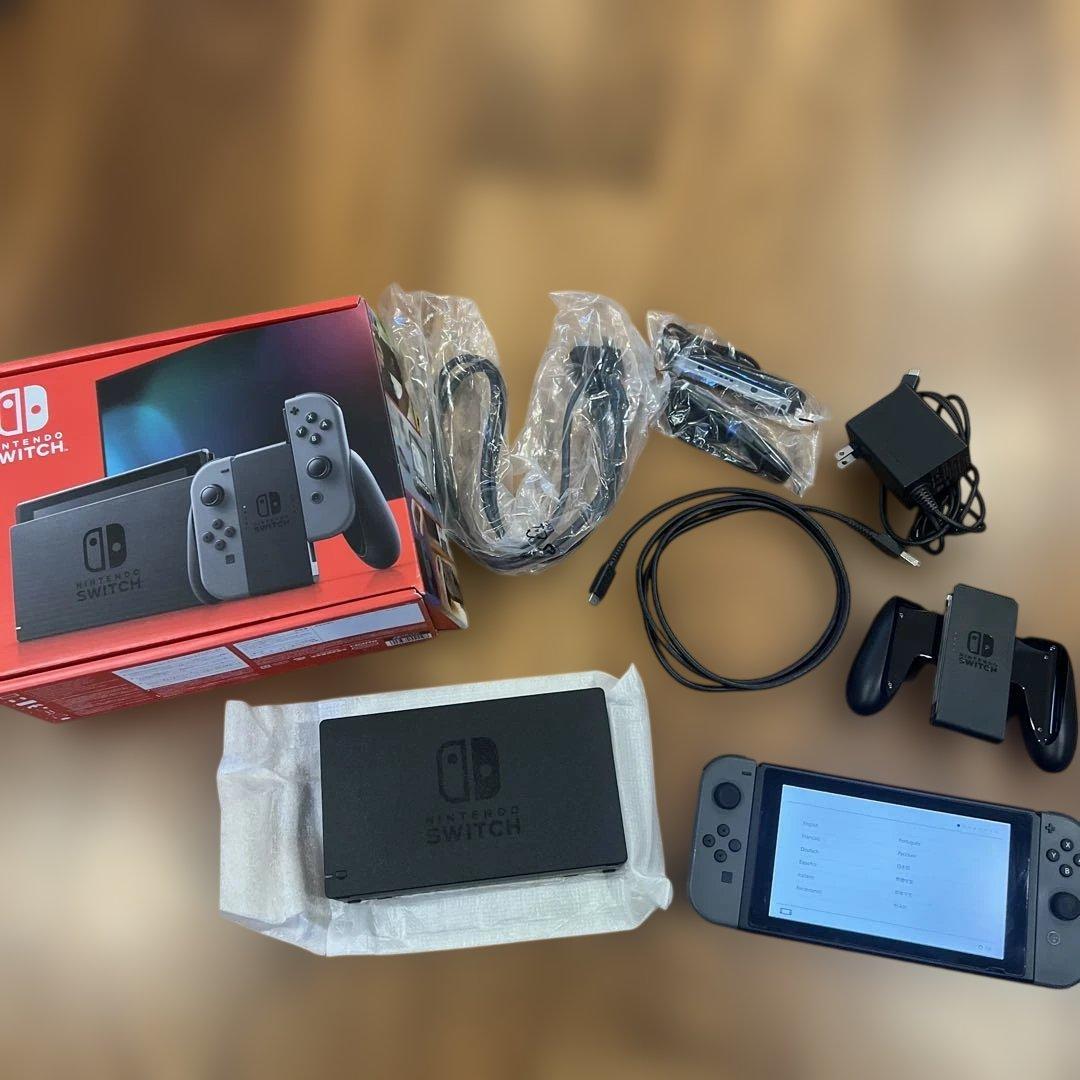 Nintendo Switch 本体 Joy-Con付き
