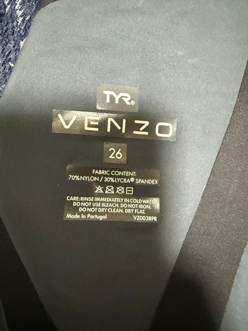 TYR VENZO 26サイズ 高速水着 競泳水着