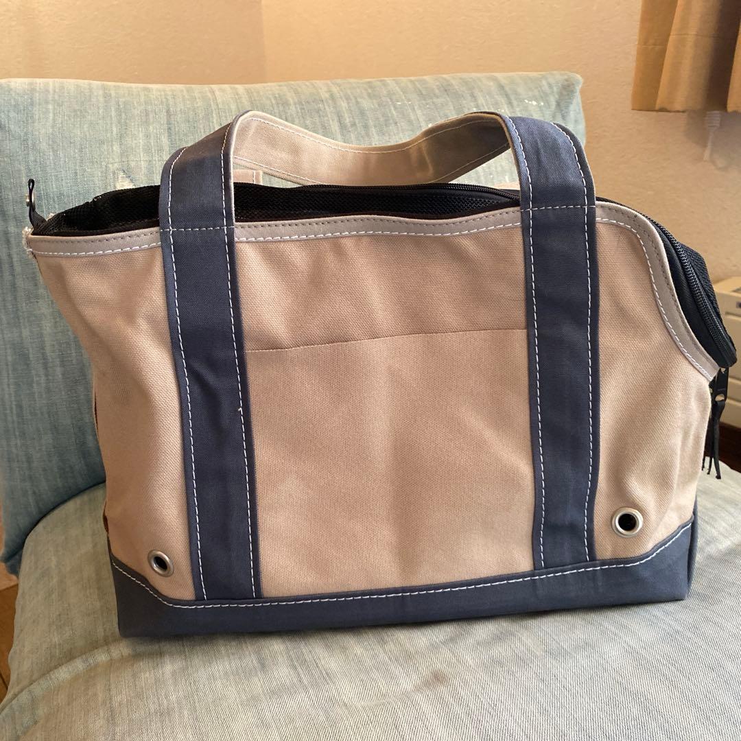 TEMBEAの愛犬用キャリーバッグ