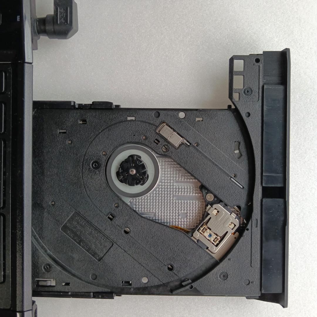 富士通 ♥LIFEBOOK AH45/R i3 8GB DVD搭載 Win11