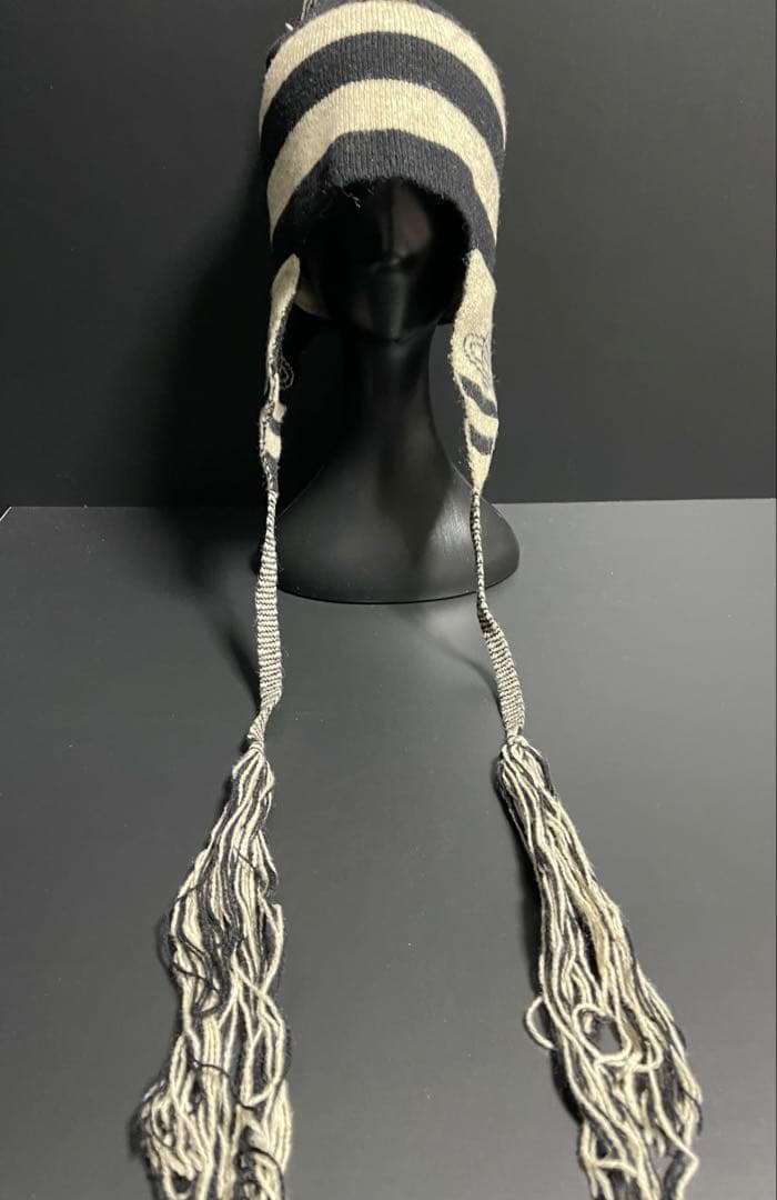 初期型★廃盤レア香椎かてぃ着用同型同色正規品★美品ヴィヴィアン耳当て付きニット帽