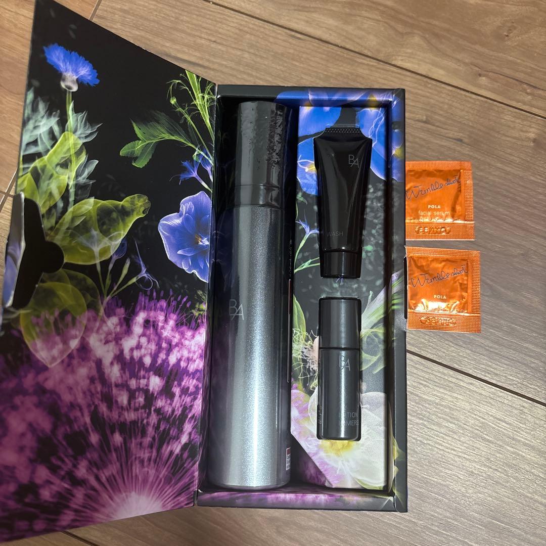 新発売POLA B.A ミルク フォーム シーズナル ボックスおまけ付