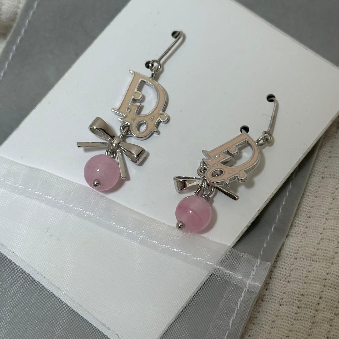 【新品未使用】Dior ロゴリボンピアス　リボン　ピンク