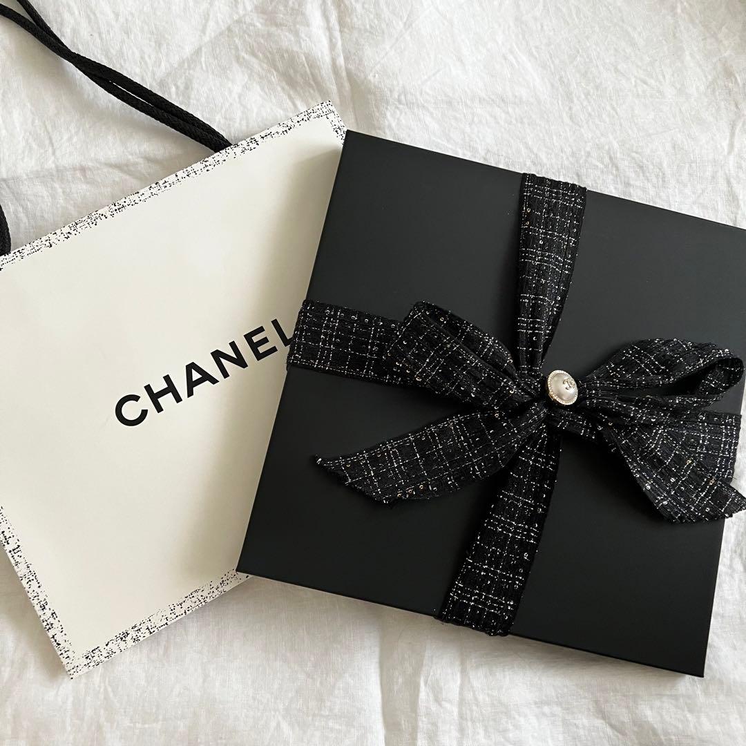 CHANEL CCマークニット帽 ブラック/ホワイト