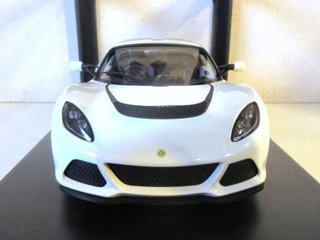 特価 AUTOart (1/18) ロータス Exige S