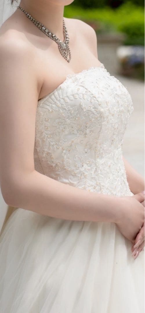 ynsオーダーウエディングドレスキラキラ刺繍追加背中編み上げパニエ付きAライン