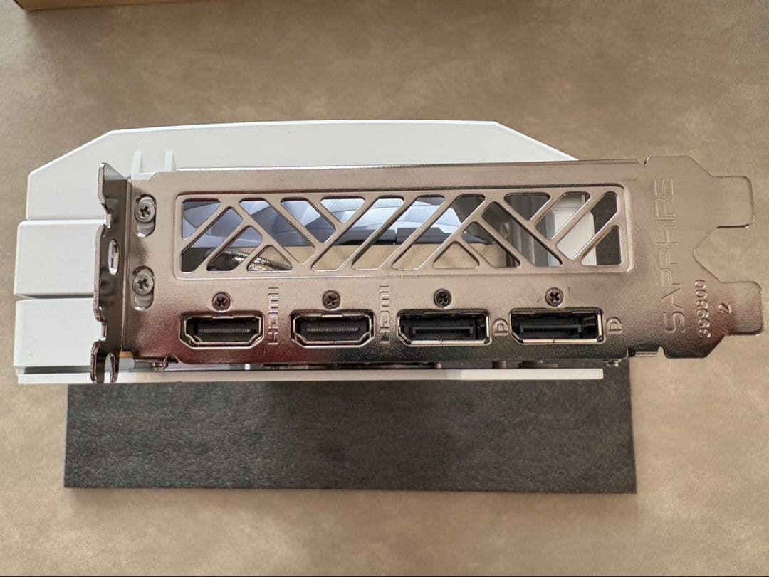 グラフィックボード・グラボ・ビデオカード Sapphire Radeon RX7800XT 16GB PURE