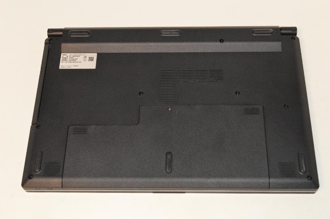 ホワイトLAVIE第8世代Corei7/32G/SSD500G/バッテリー良好