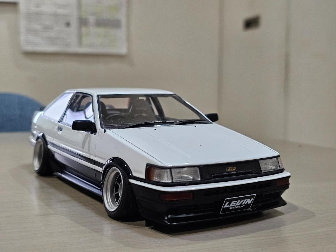 ignitionmodel　1/18　トヨタ　カローラ　レビン　GT-Apex