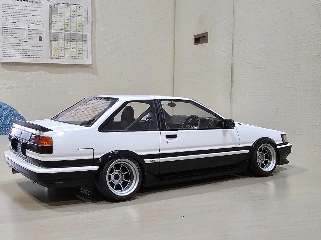 ignitionmodel　1/18　トヨタ　カローラ　レビン　GT-Apex