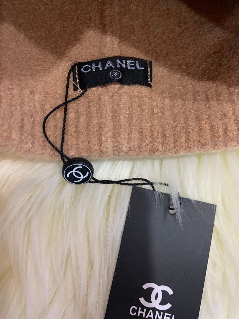 CHANEL ニット帽　海外正規品　新品　ベージュ
