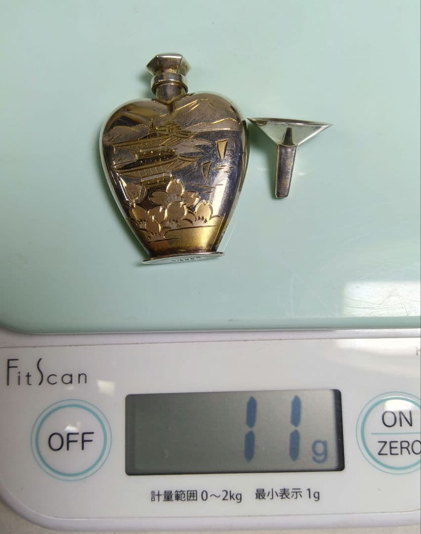 SILVER 950　シルバーアトマイザー　香水入れ　ミニ漏斗付き　香水瓶　銀製