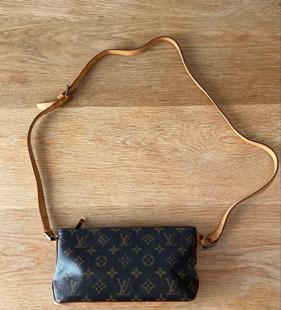 LOUIS VUITTONルイ・ヴィトン　トロター ショルダーバッグ