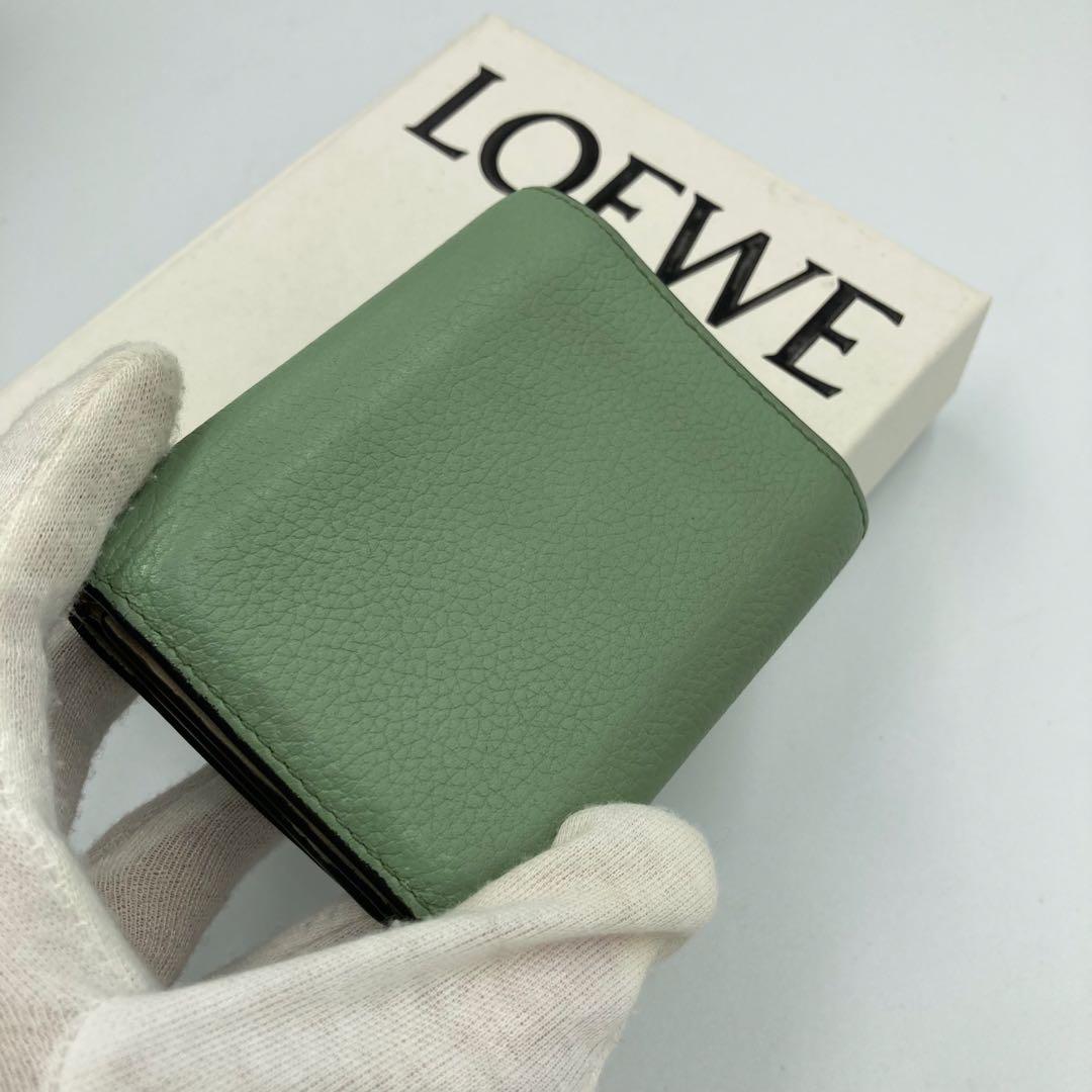！極美品！　ロエベ　折り財布　コンパクト　レザー　12A