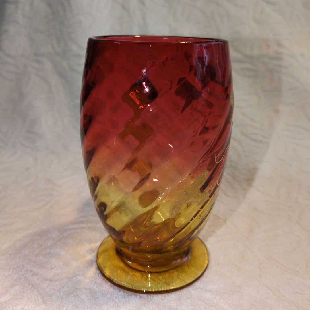 再お値下げしました❢オールドバカラ、赤と金のつる花柄グラス 超希少のお品物です。