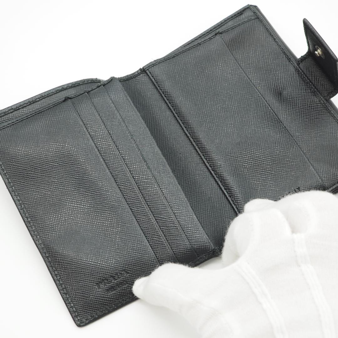 PRADA プラダ 二つ折り財布 サフィアーノ 三角ロゴ ブラック 黒