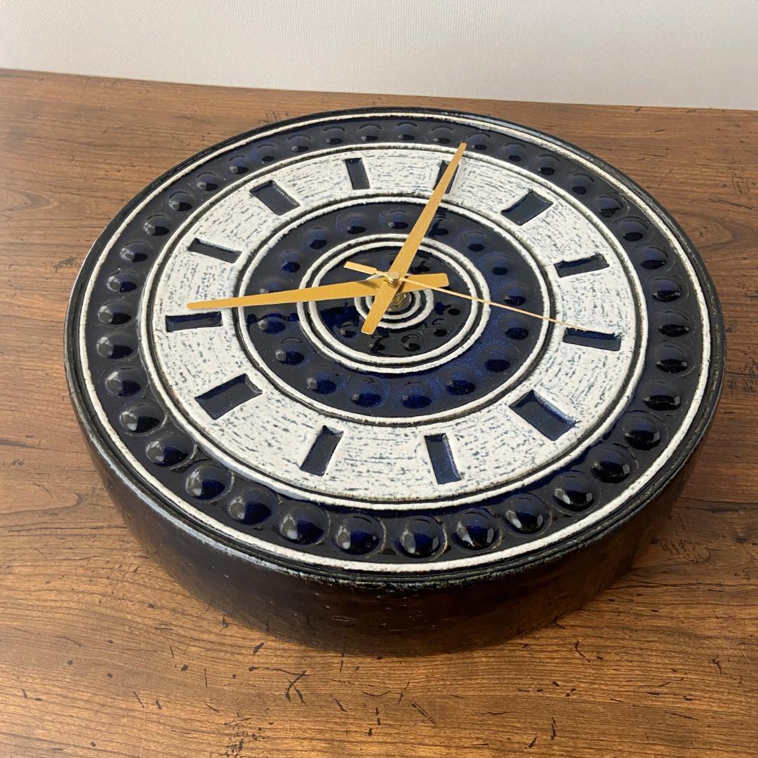 ◇電波時計取替え済◇ グスタフスベリ スタジオ作品 陶器 29cm 壁掛け時計