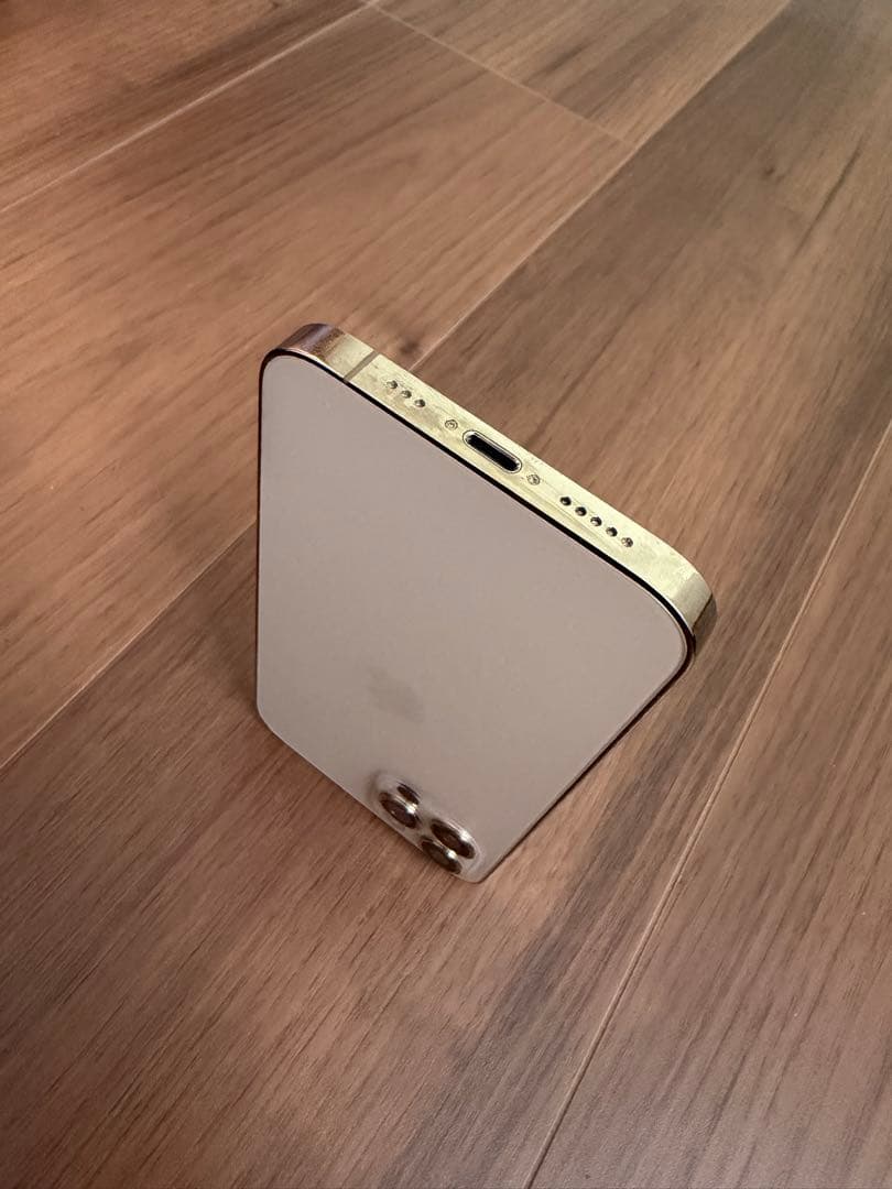 Apple iPhone 12pro ホワイトゴールド