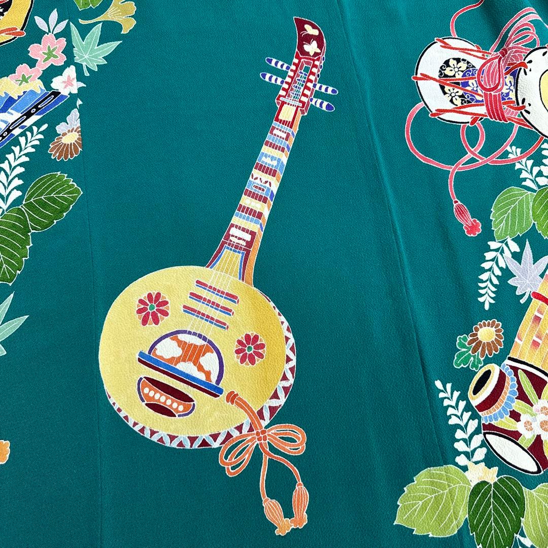 逸品 手描き友禅 和楽器 桐 振袖 作家物