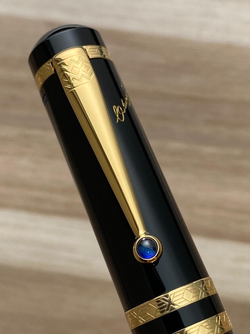 超美品 希少 モンブラン 限定品 作家シリーズ　ドストエフスキー ローラーボール