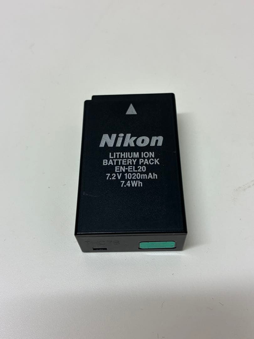 Nikon 1 J1 ホワイト ミラーレスカメラ