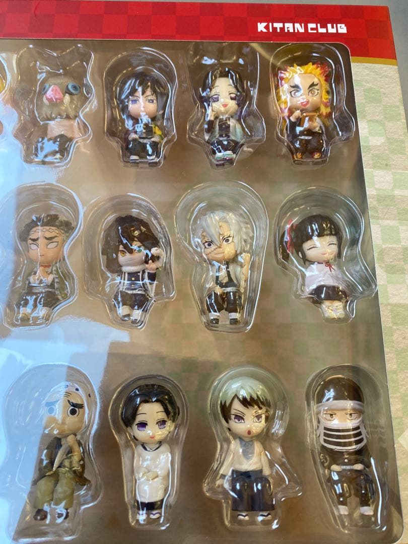 【新品未開封】鬼滅の刃　座る25体＋限定特典伊之助1体　キタンクラブフィギュア