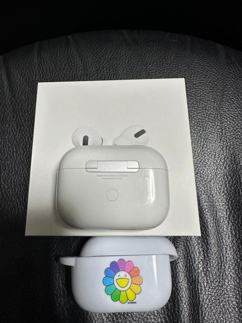 Apple AirPods Pro MWP22J/A中古右耳のみウブロケース付き