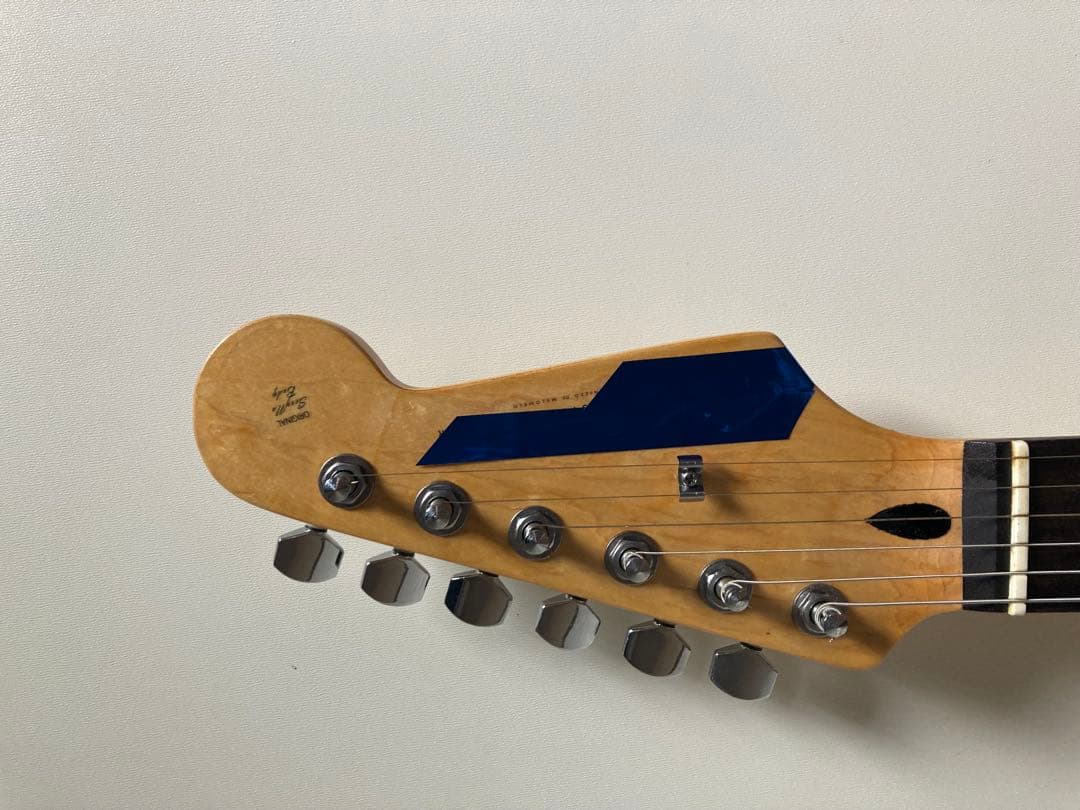 ブラック ストラトキャスタータイプ エレキギター