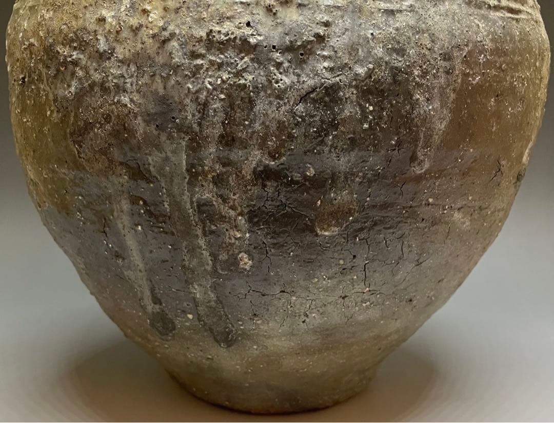 信楽焼　桧垣文壷　在銘　31cm 　　　n698