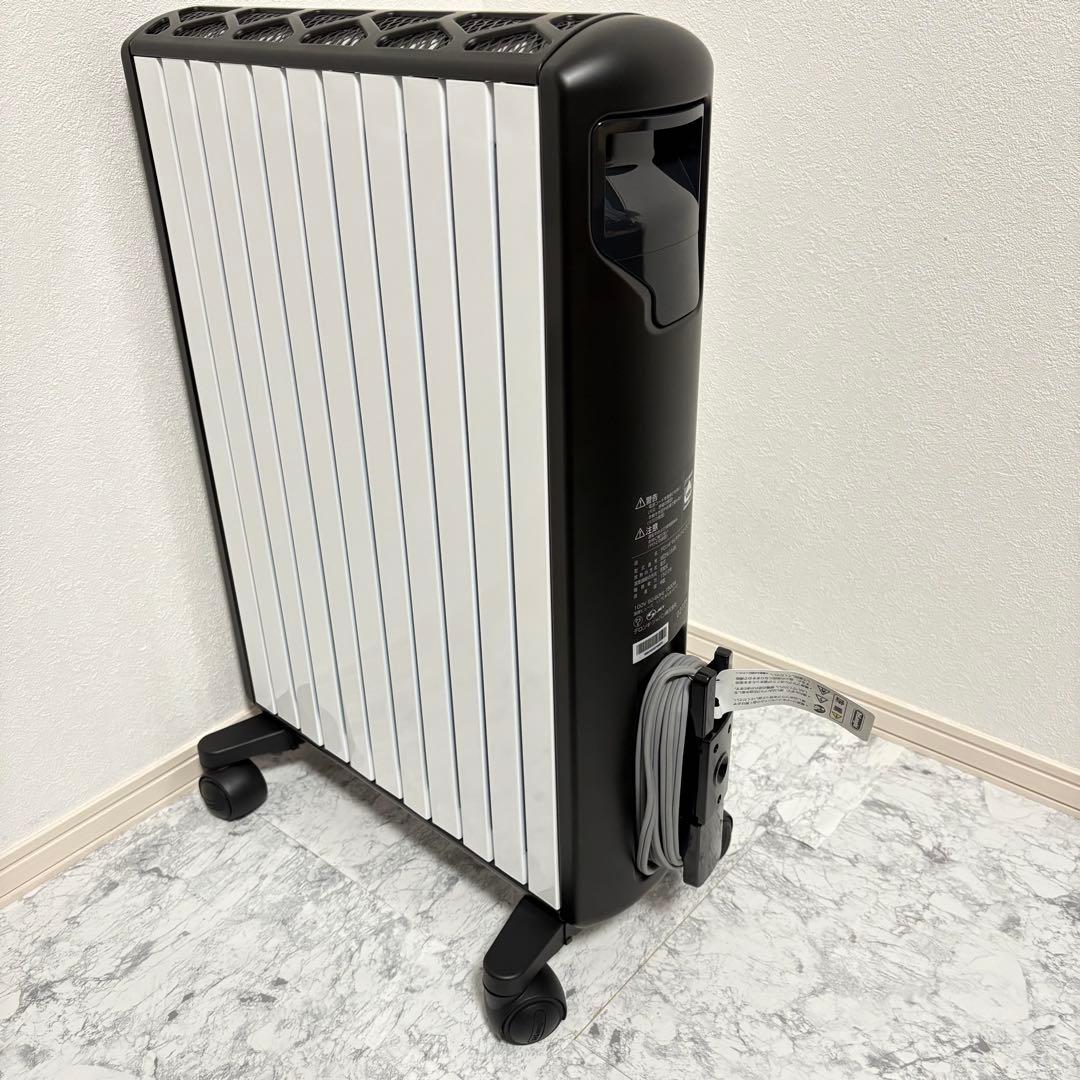 美品✨除菌済み✨リモコン未使用　デロンギ　ヒーター　ブラック　MDHU15-PB